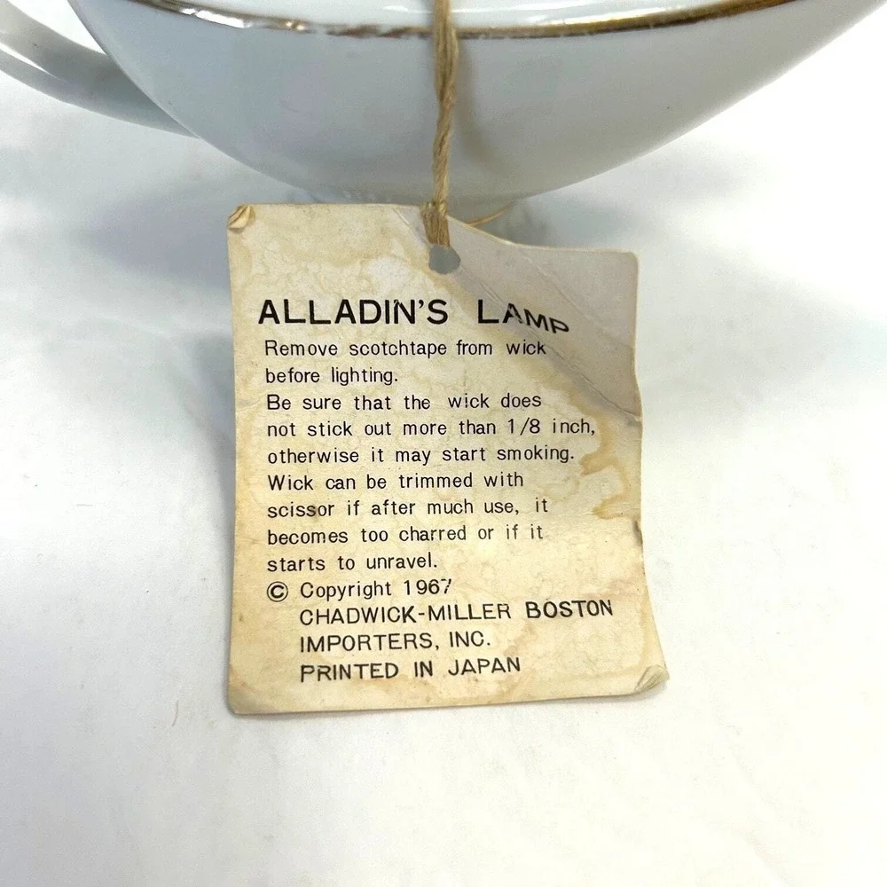 Vintage 1967 Chadwick-Miller Aladdin's Lamp White Porcelain Gold Trim Japan‎ Oil